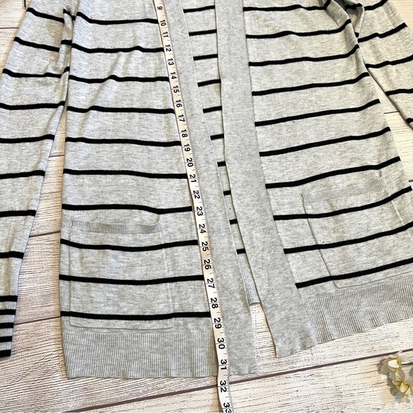 EXPRESS Open Front Long Sleeve Stripe Cardigan - Picture 8 of 10